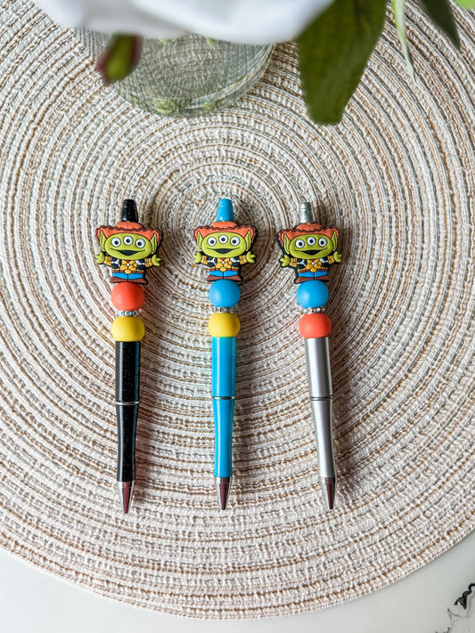 Green Aliens as Cowboy| Beaded Pen