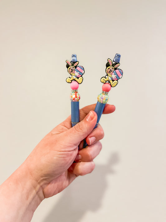 Mouses Guy with Easter Egg| Pen