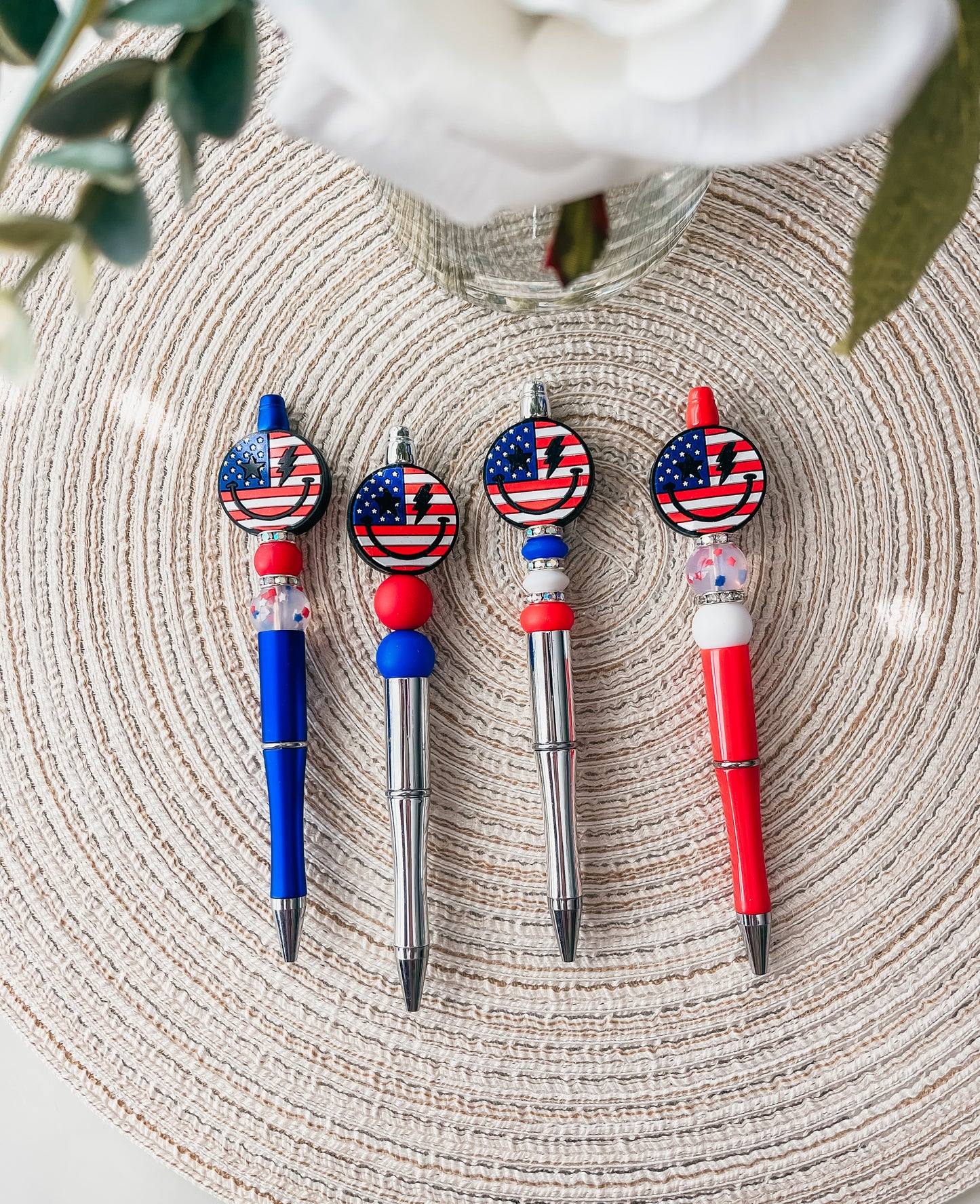 American Smiley| Pen