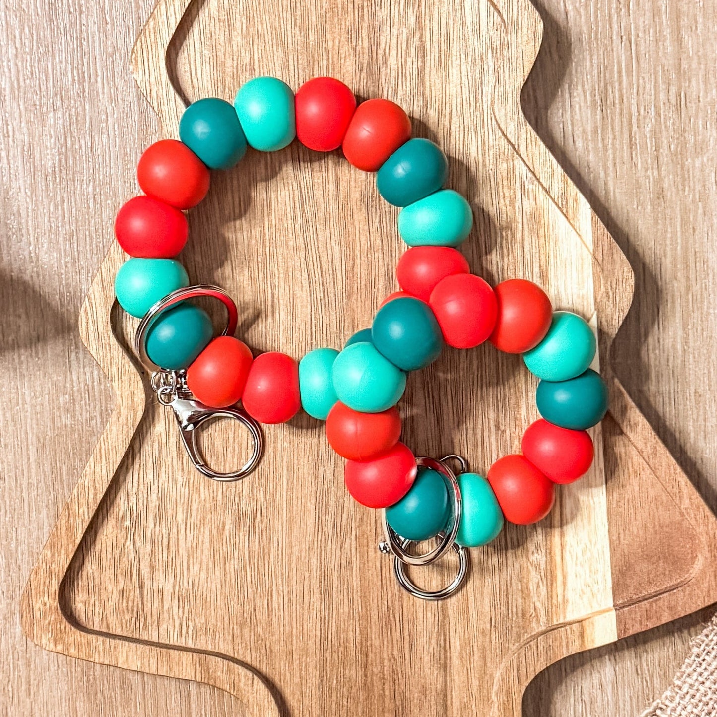 'Holly Jolly' Handmade Beaded Wristlet Keychain| Everyday Essential