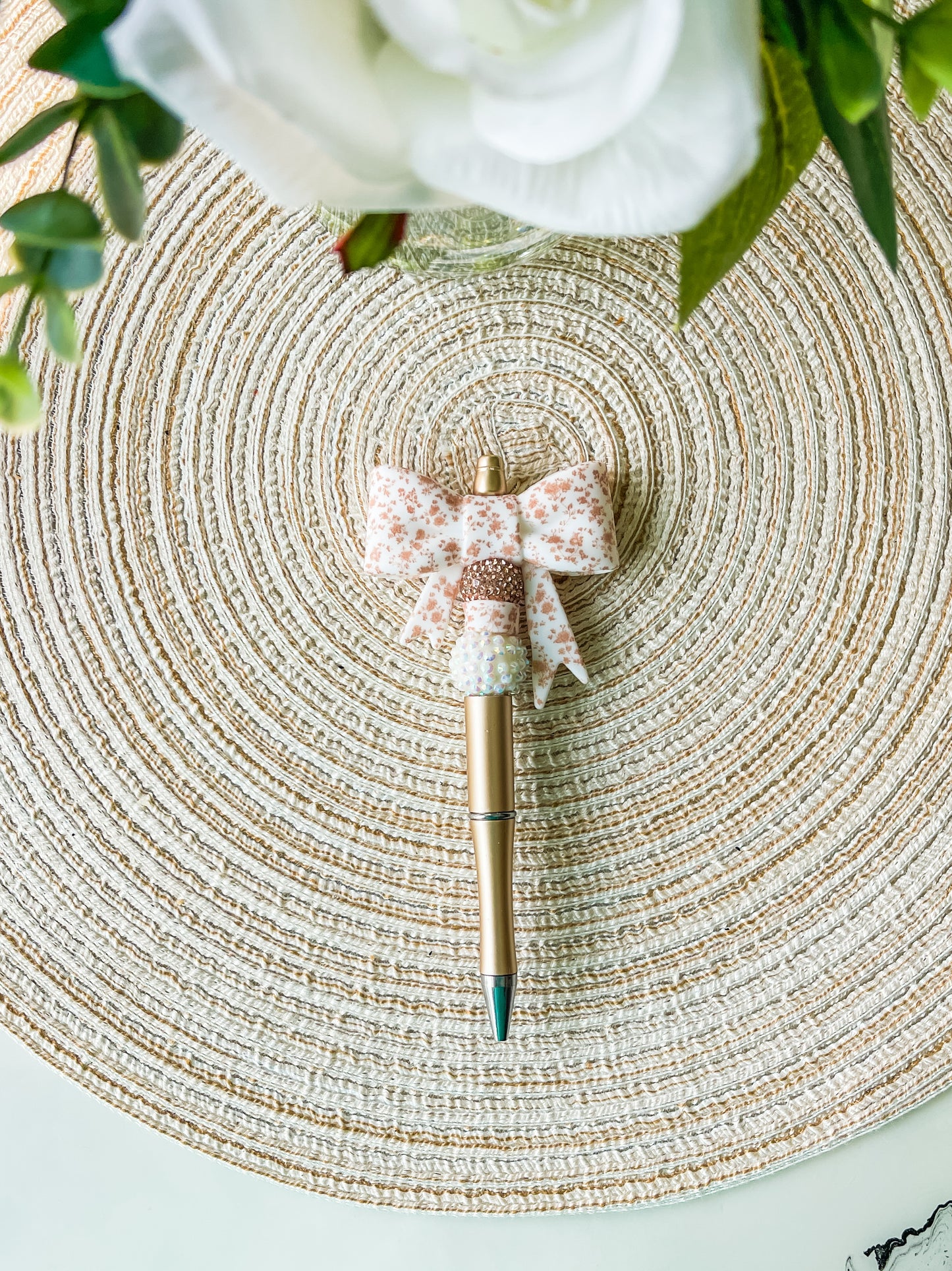 Big, Bold, & Beautiful Bows| Pens