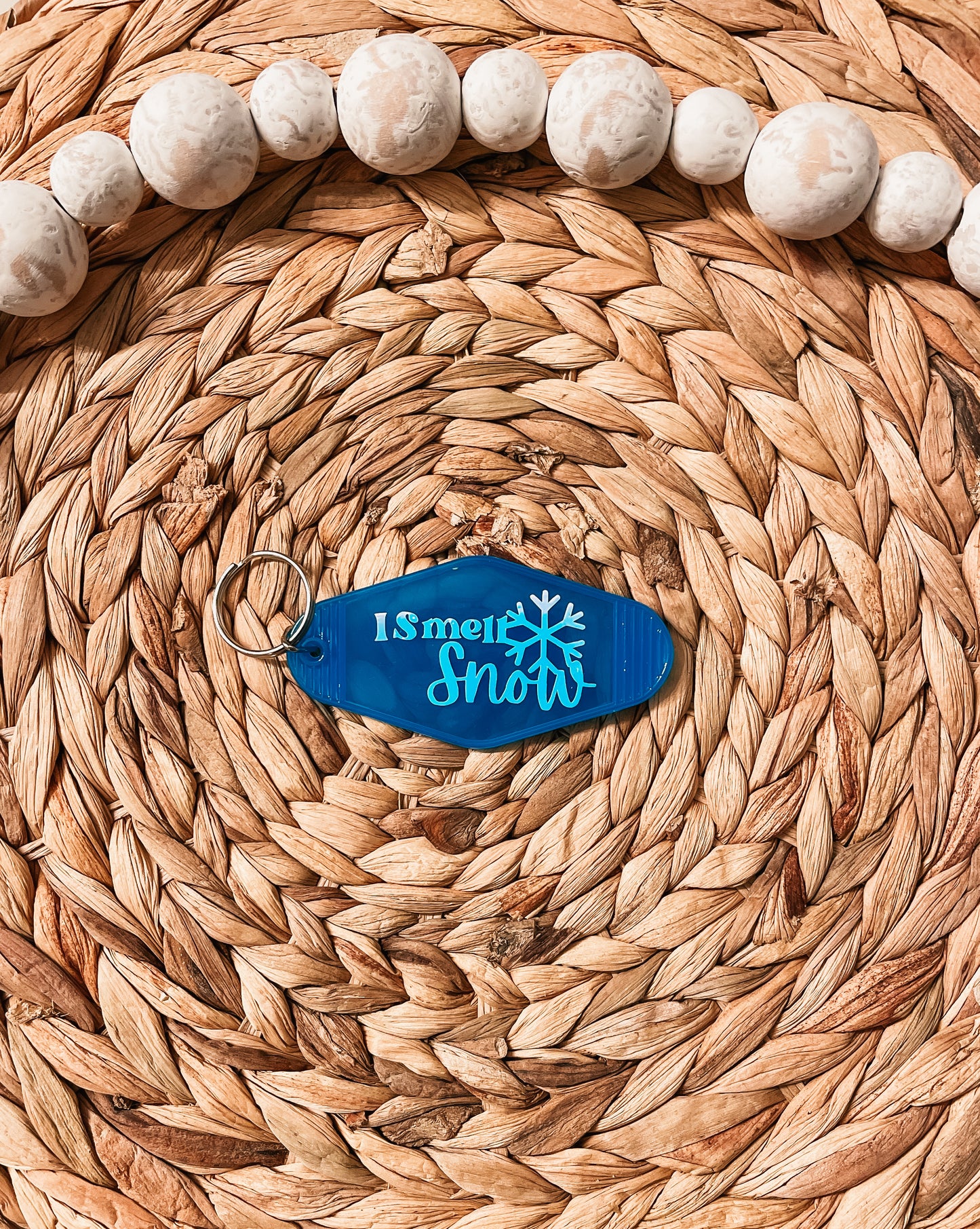 I smell Snow Motel Keychain