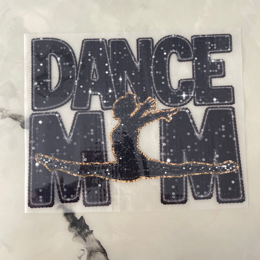 88| Dance Mom