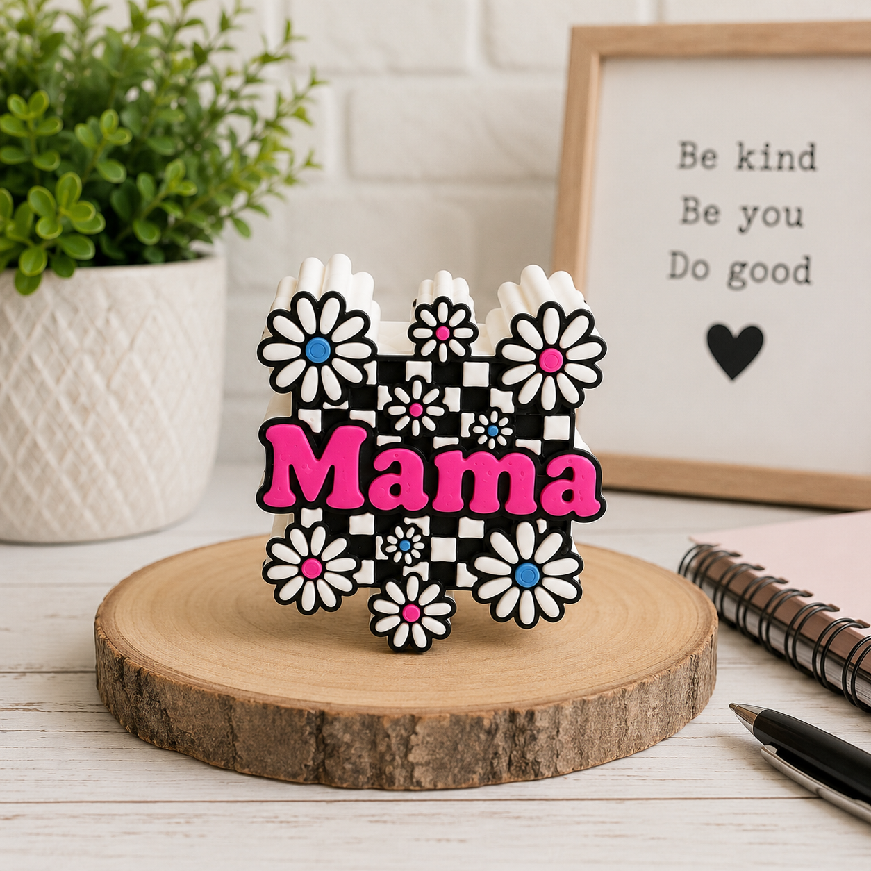 Mama Checkered w/Daisies | 3D Printed Straw Topper