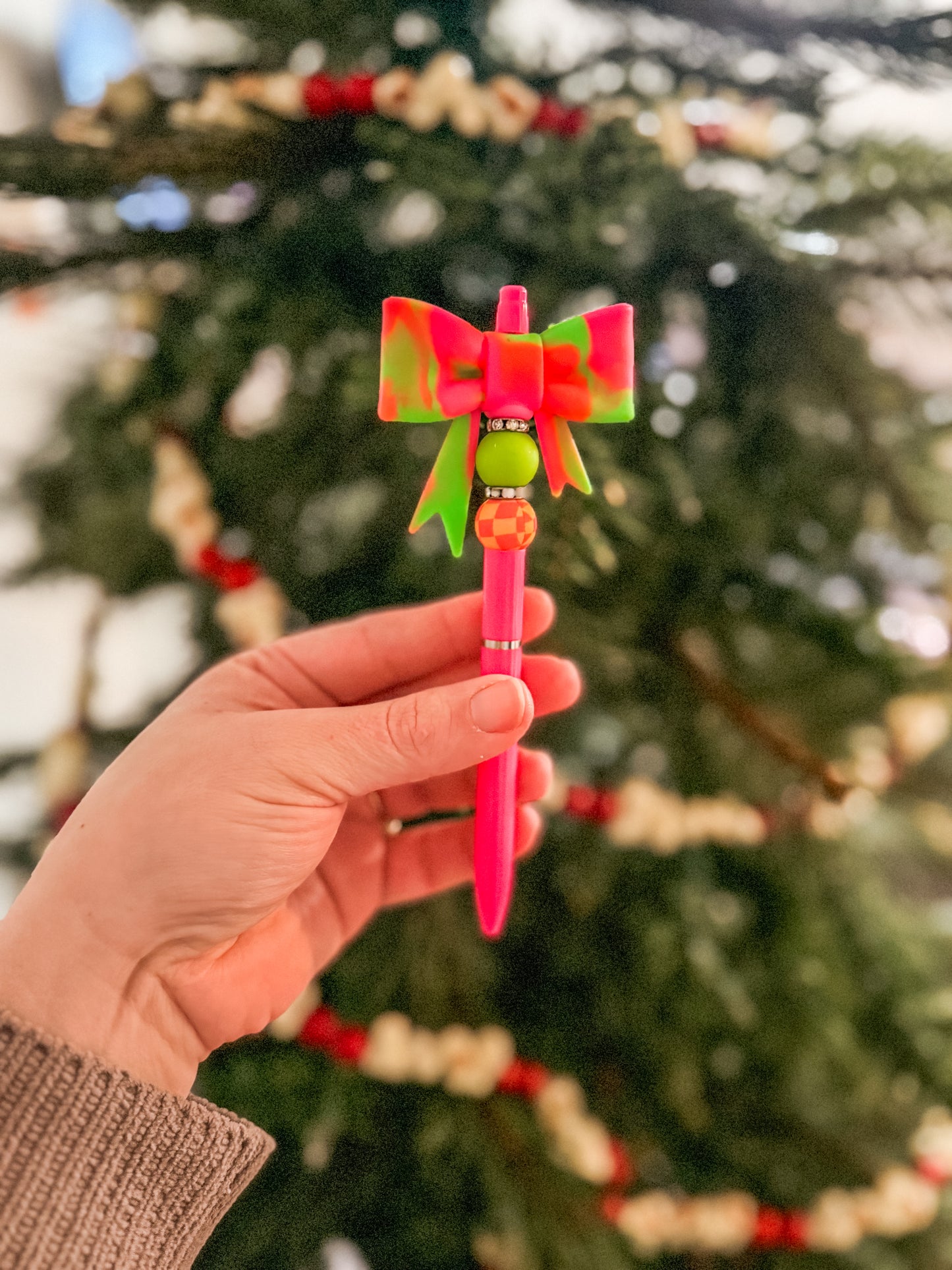 Big, Bold, & Beautiful Bows| Pens