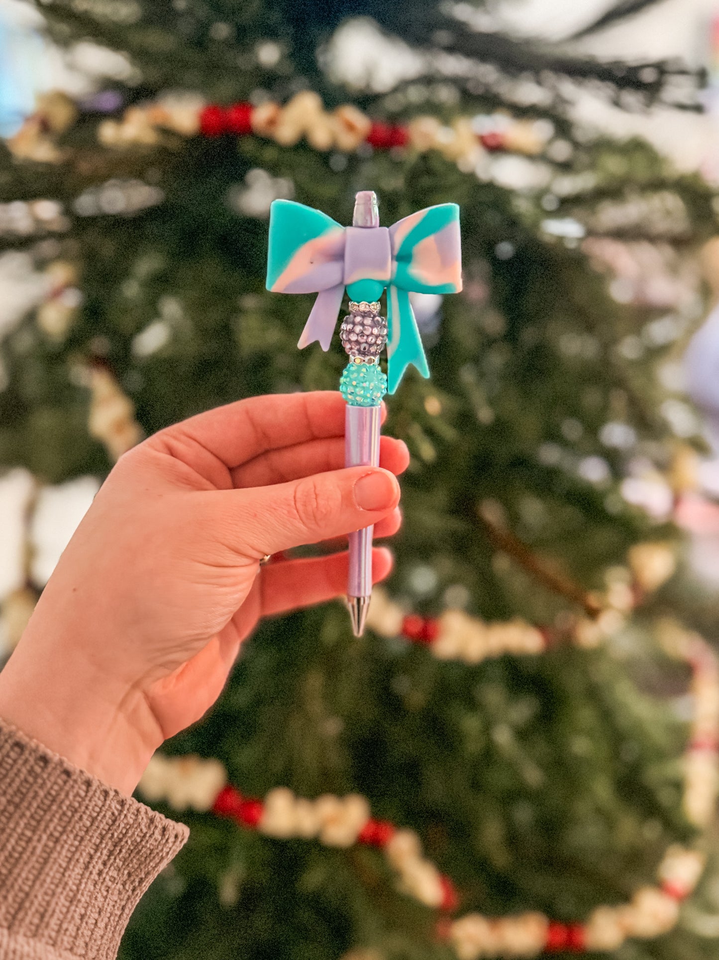 Big, Bold, & Beautiful Bows| Pens