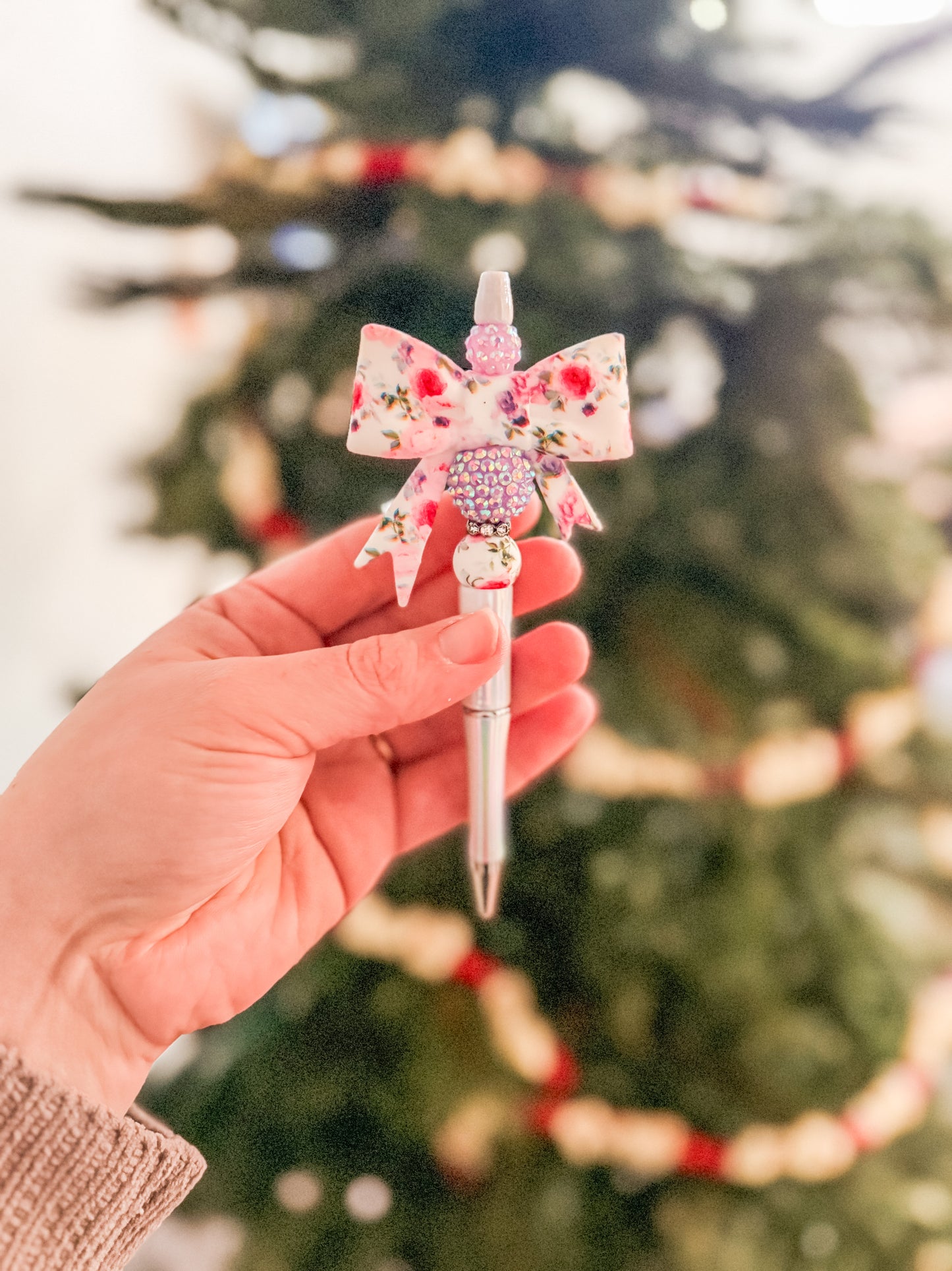 Big, Bold, & Beautiful Bows| Pens