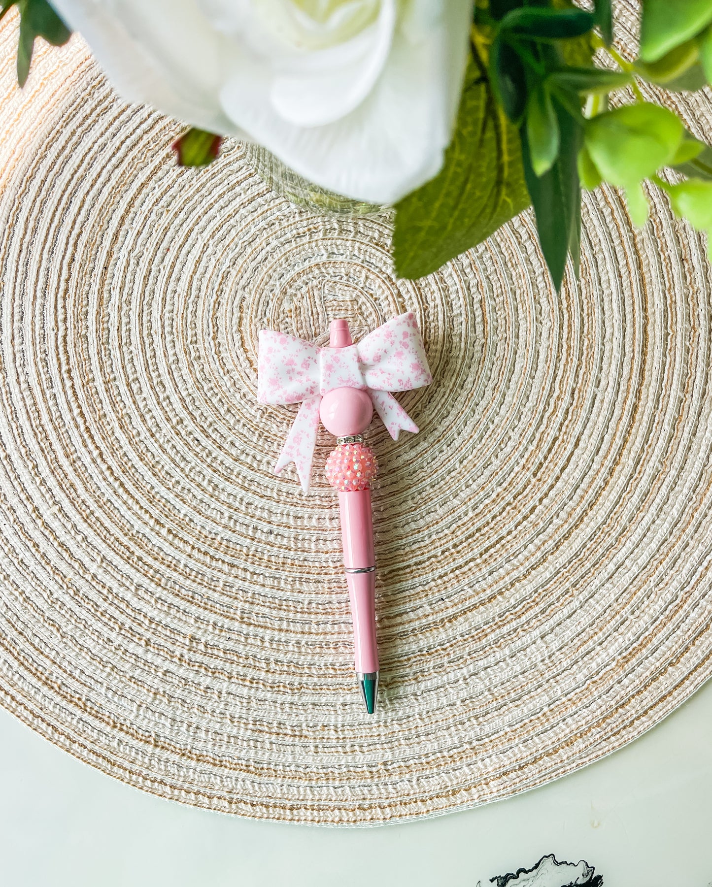 Big, Bold, & Beautiful Bows| Pens