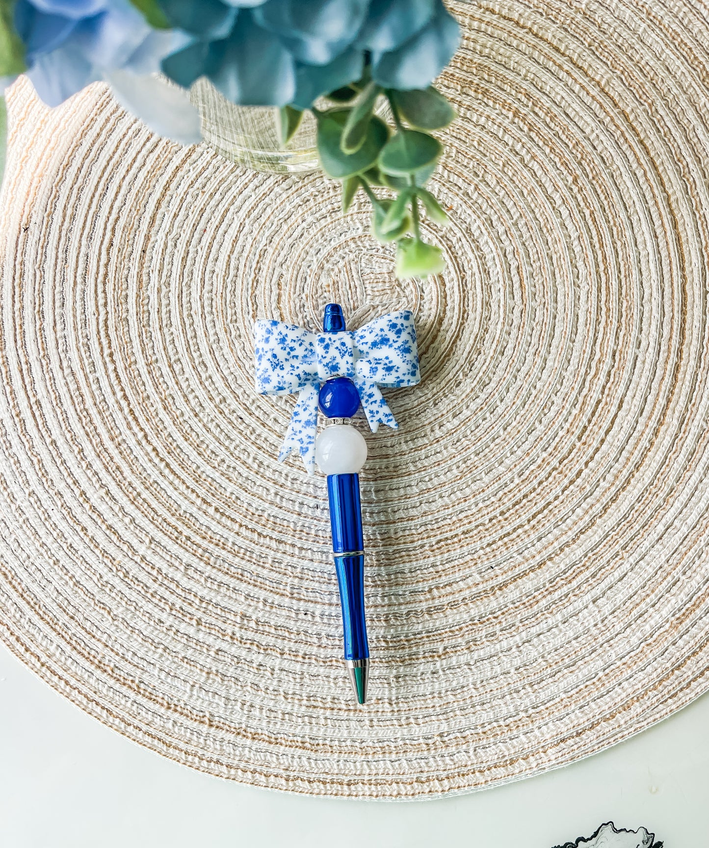 Big, Bold, & Beautiful Bows| Pens