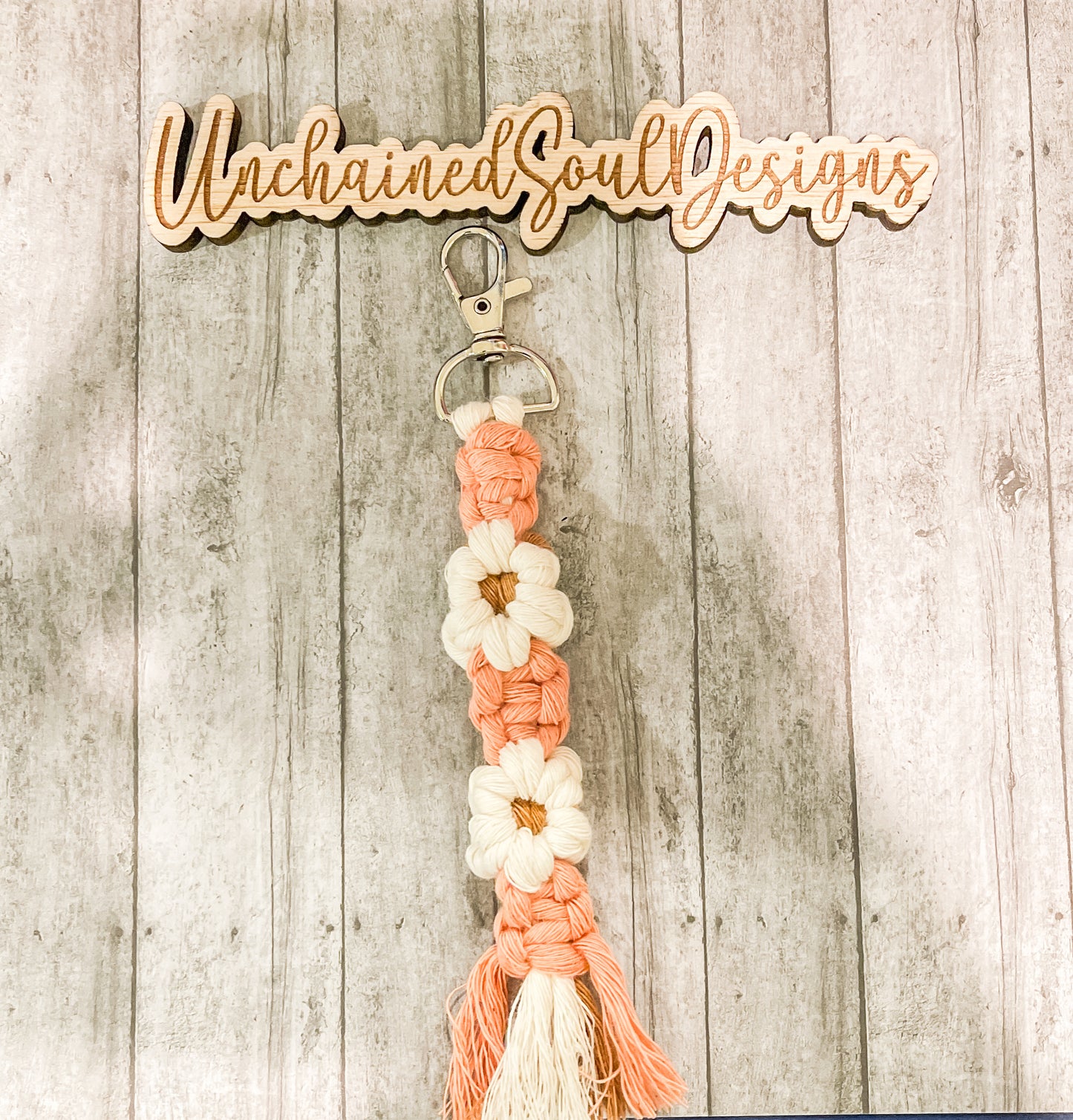 Daisy Keychain