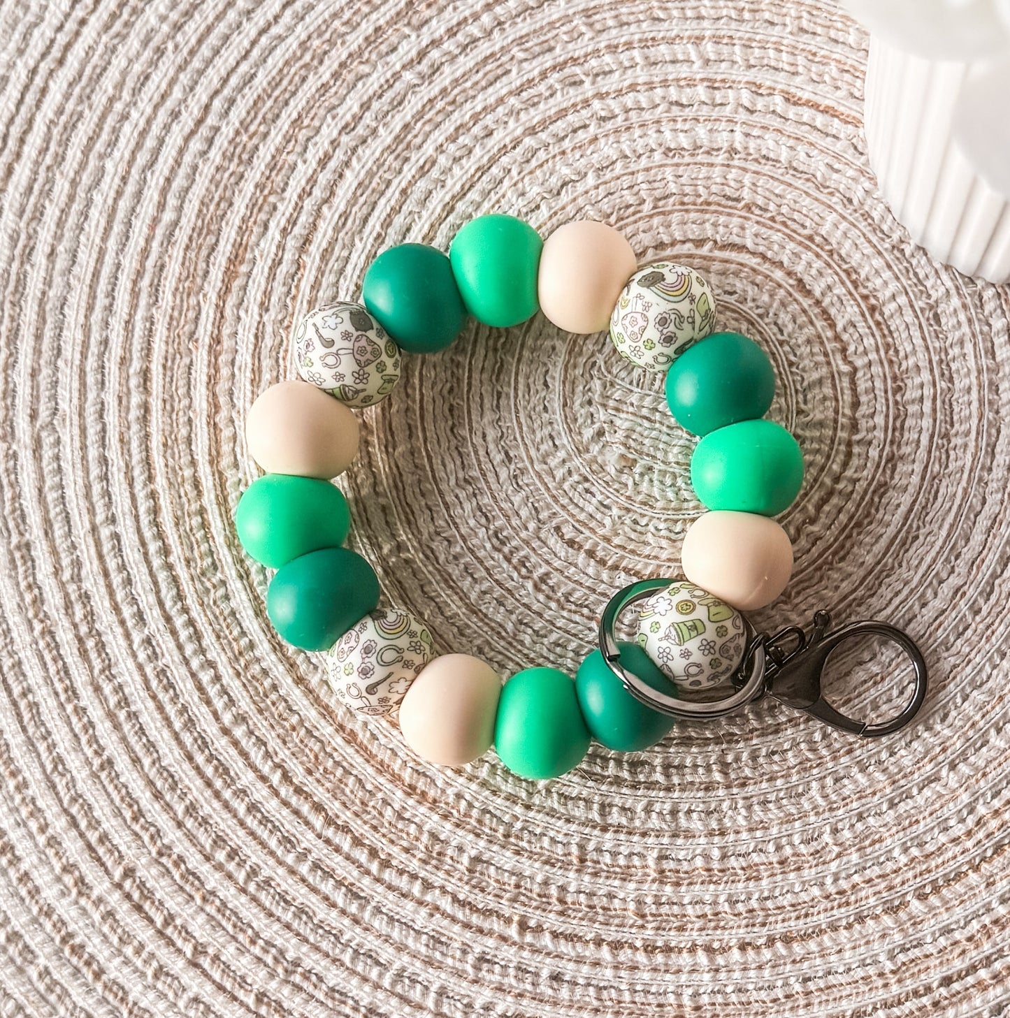 St. Patricks Day Inspired | Handmade Beaded Wristlet | Everyday Essential
