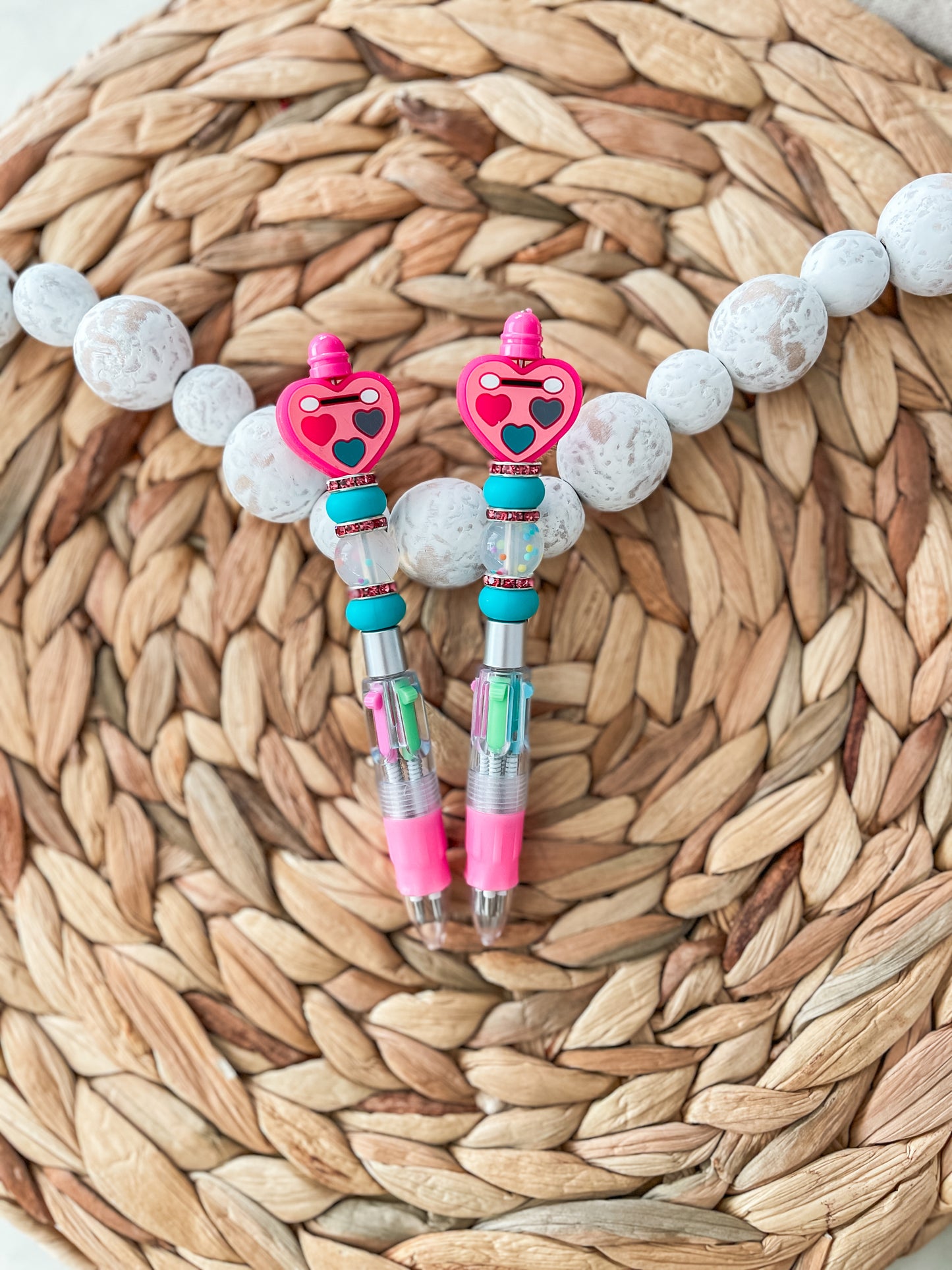 Heart shaped Makeup (little girl)| Pen